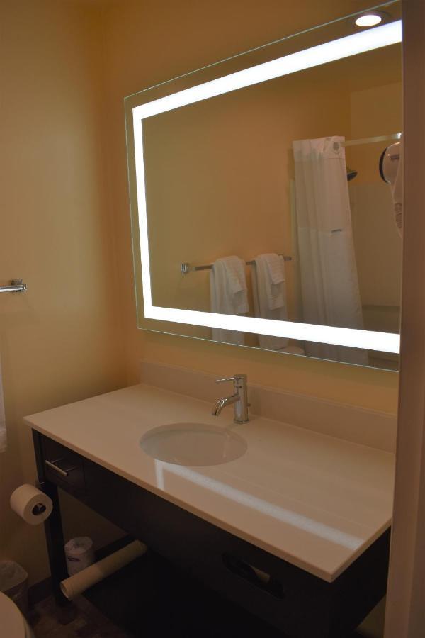 Surestay Hotel By Best Western Portland City Center Exterior photo